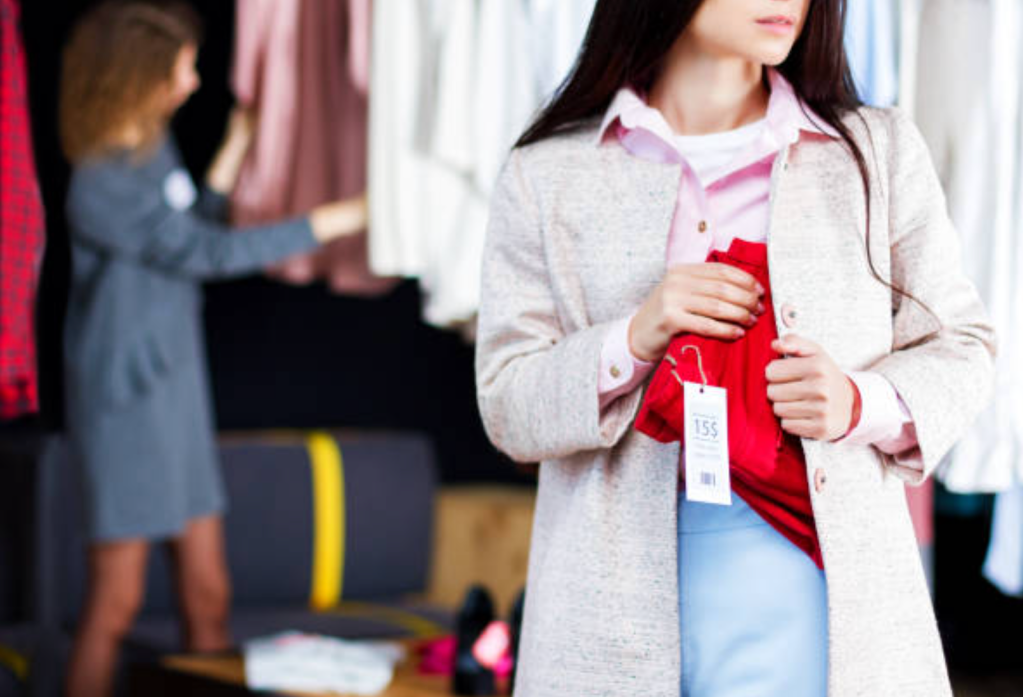 Dear Abby: I’m a pathological shoplifter — I can’t stop myself from stealing